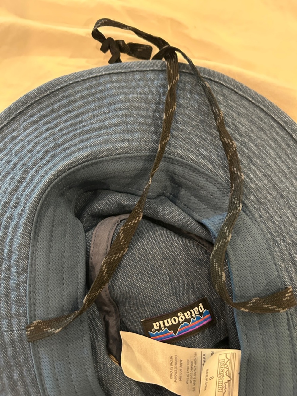 Patagonia Wide Brim Sun bucket Hat in Denim Blue with Chin Strap - Picture 12 of 13